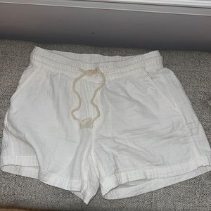 Old Navy White Cotton Shorts Size Medium